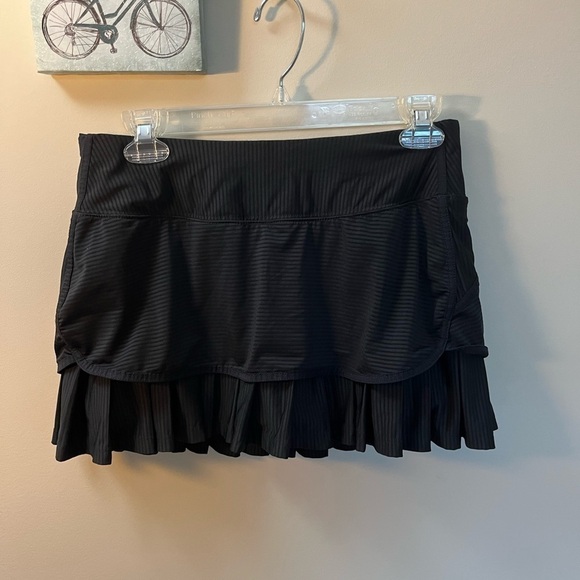 Athleta black layered Skort Size Small - Picture 1 of 7